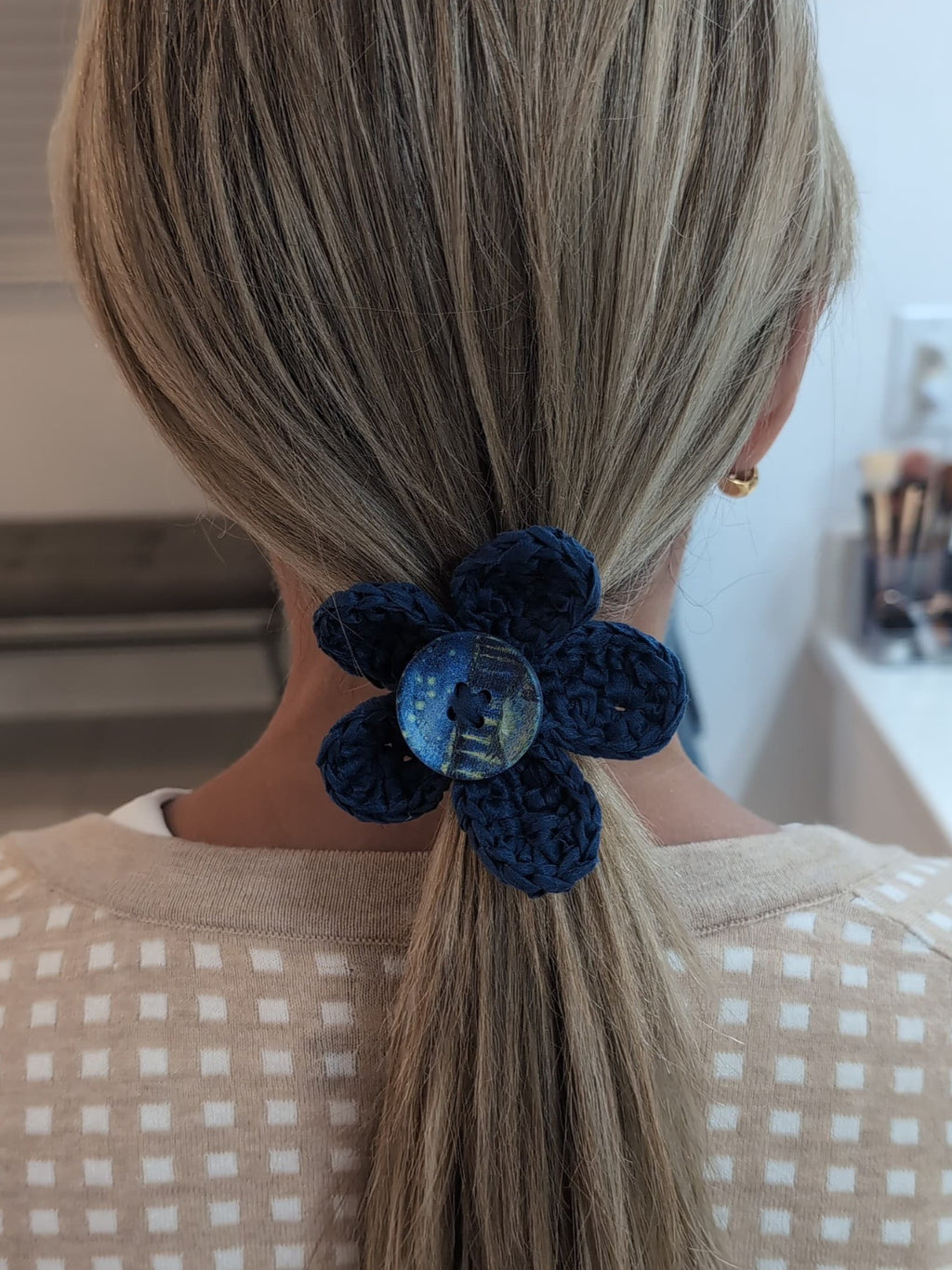 FLOWER HAIR TIE